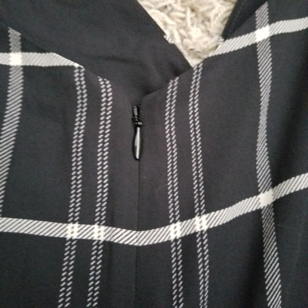 Cabi Check Crossover Cami - Picture 2 of 5